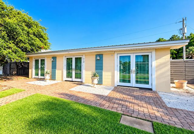 Photo of Listing #1012696