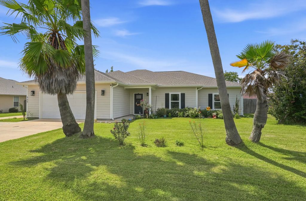 909 Mallory Drive, Panama City