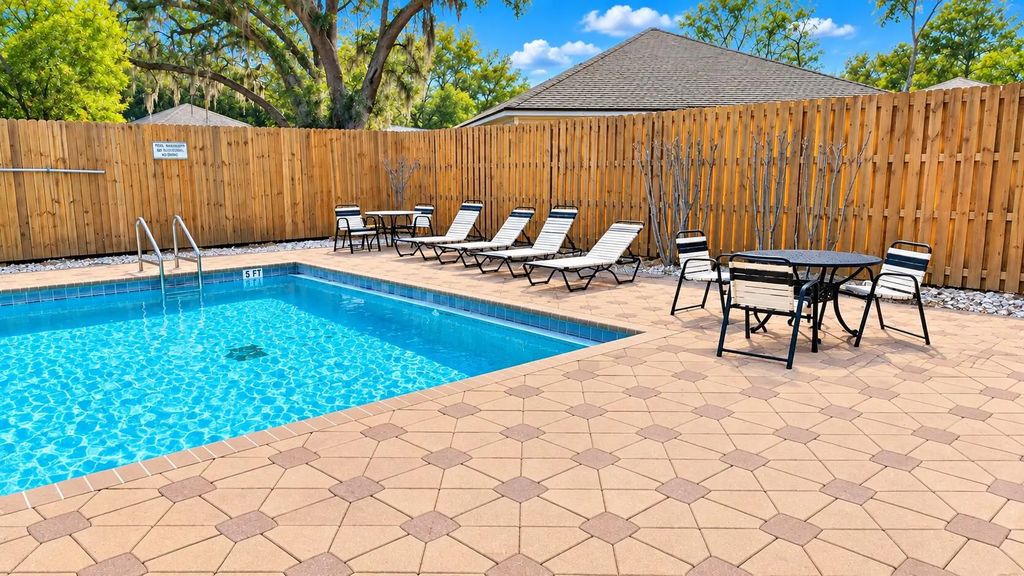 27 of 31 - 22 Sawyer Court, Freeport, FL