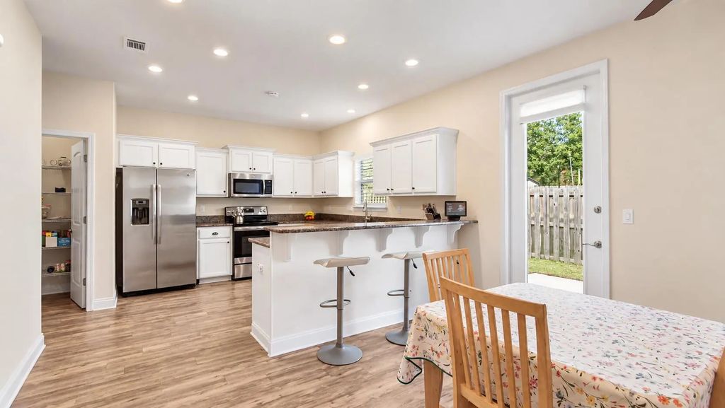 3 of 31 - 22 Sawyer Court, Freeport, FL