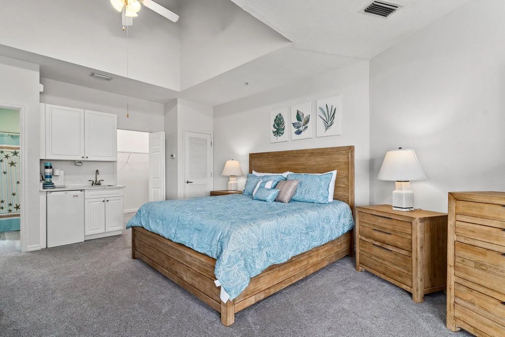 11 of 61 - 3695 Scenic Hwy 98 401, Destin, FL