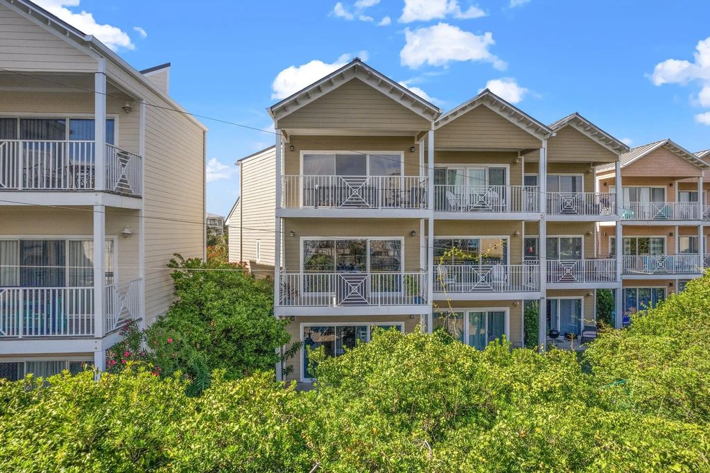 50 of 61 - 3695 Scenic Hwy 98 401, Destin, FL