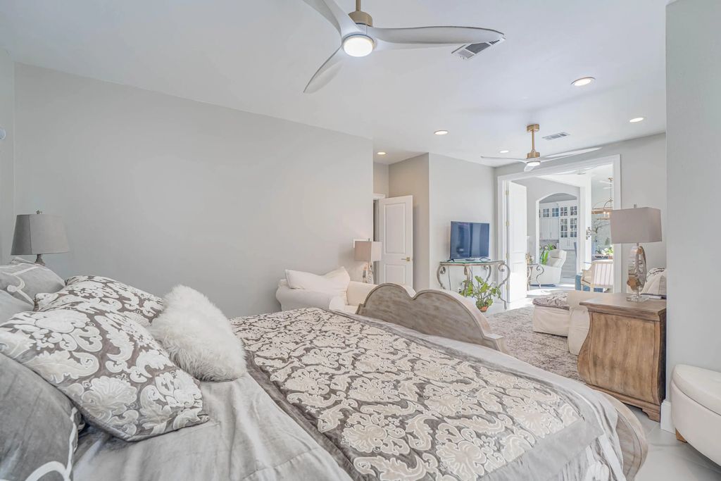 11 of 31 - 1401 Baytowne Avenue, Miramar Beach, FL