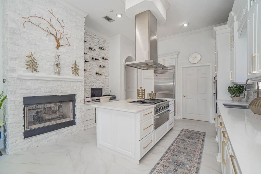 8 of 31 - 1401 Baytowne Avenue, Miramar Beach, FL