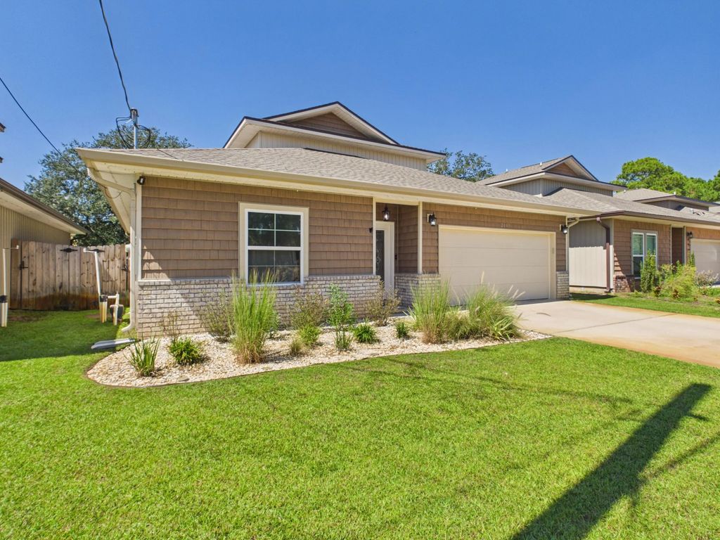 2143 Nina Street, Navarre