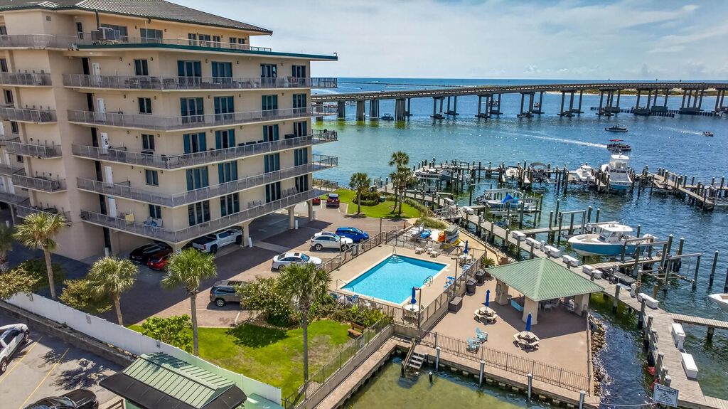 39 of 71 - 5 Calhoun Avenue 306, Destin, FL