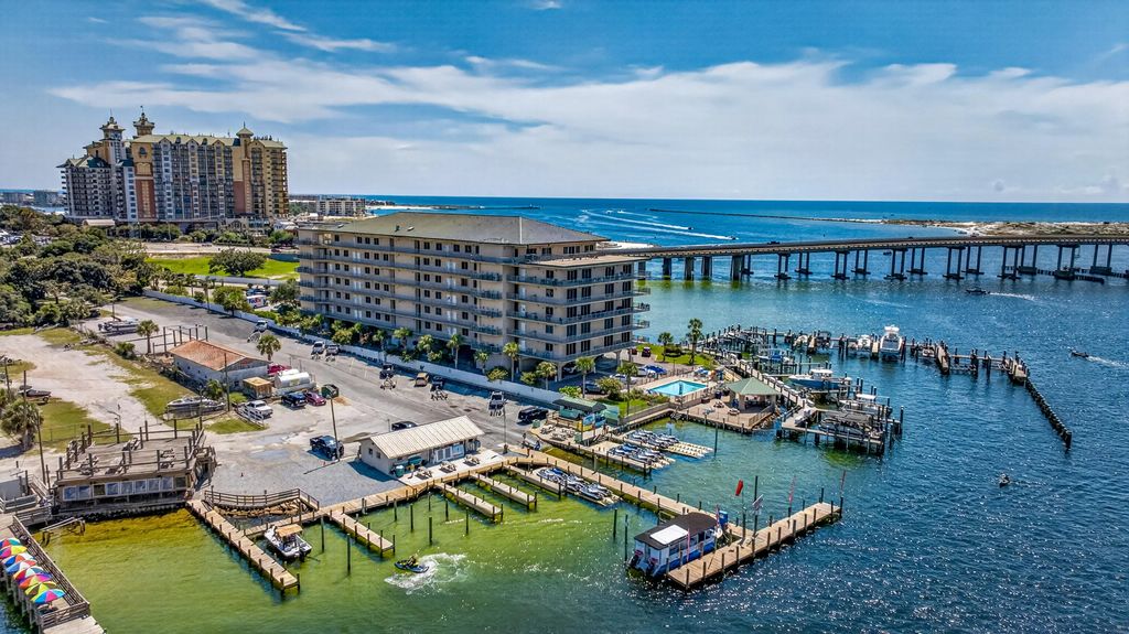 44 of 71 - 5 Calhoun Avenue 306, Destin, FL