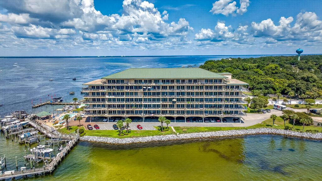 45 of 71 - 5 Calhoun Avenue 306, Destin, FL