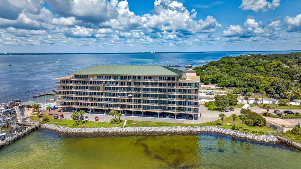 46 of 71 - 5 Calhoun Avenue 306, Destin, FL