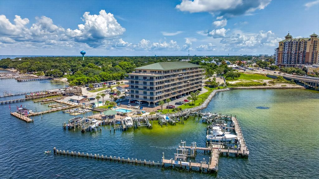 49 of 71 - 5 Calhoun Avenue 306, Destin, FL
