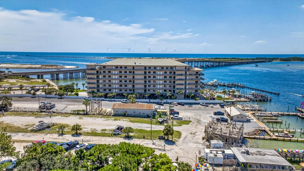 54 of 71 - 5 Calhoun Avenue 306, Destin, FL