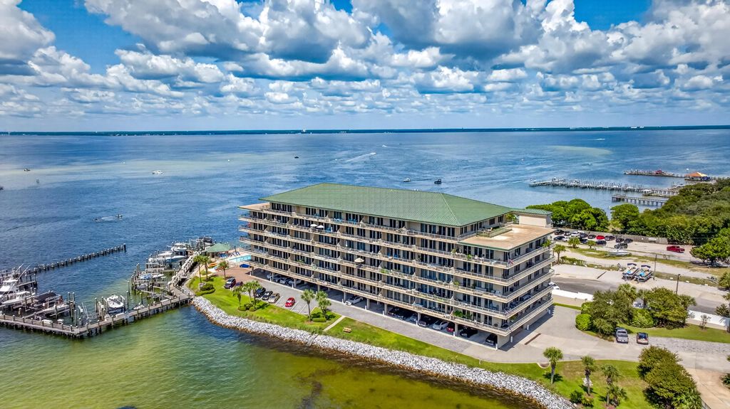 59 of 71 - 5 Calhoun Avenue 306, Destin, FL