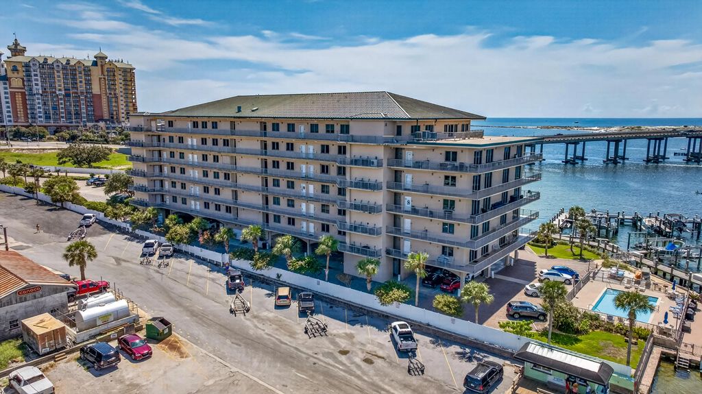 62 of 71 - 5 Calhoun Avenue 306, Destin, FL