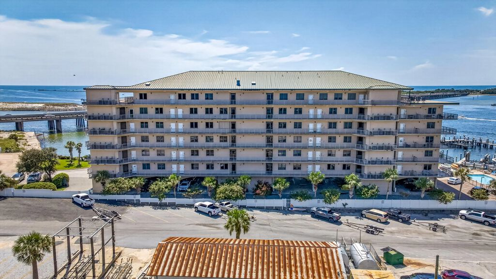 67 of 71 - 5 Calhoun Avenue 306, Destin, FL
