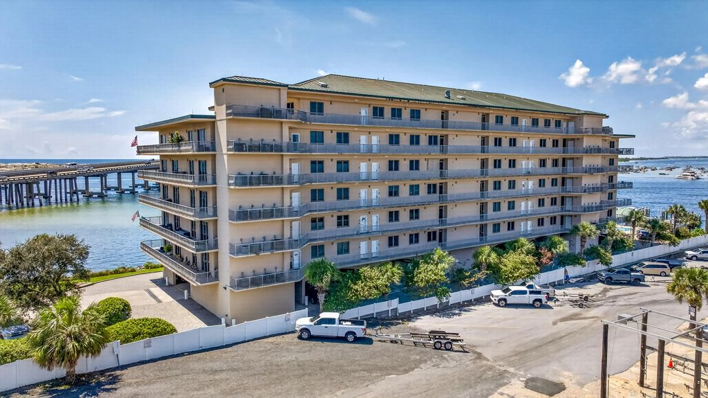 68 of 71 - 5 Calhoun Avenue 306, Destin, FL