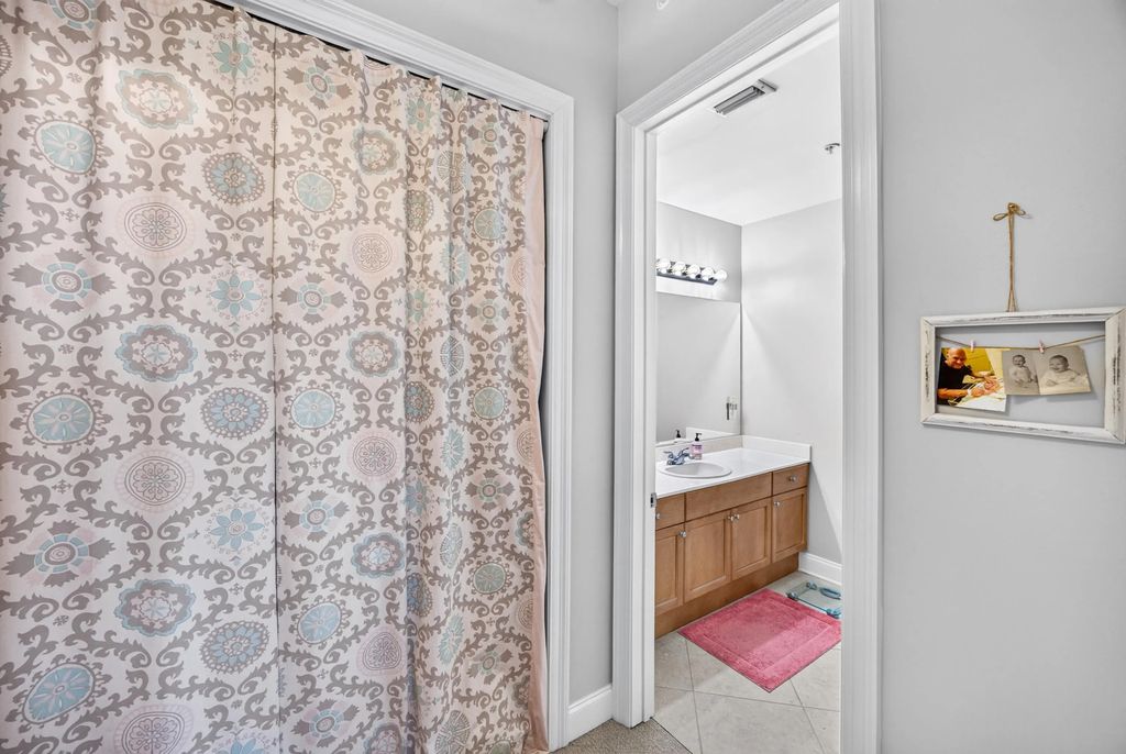7 of 71 - 5 Calhoun Avenue 306, Destin, FL