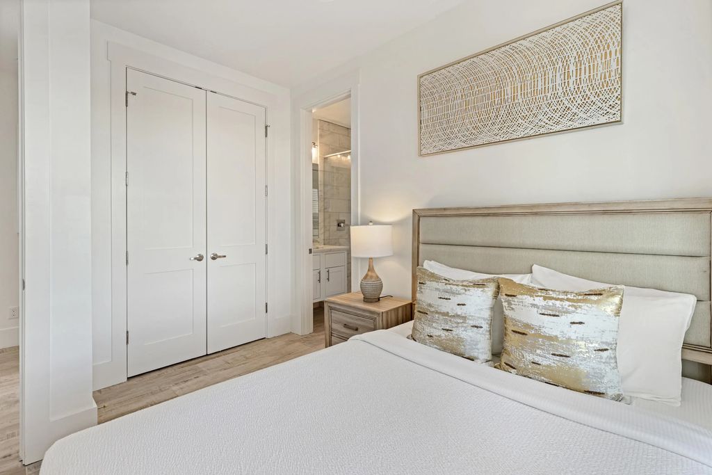 35 of 60 - 17647 Front Beach Road, Panama City Beach, FL