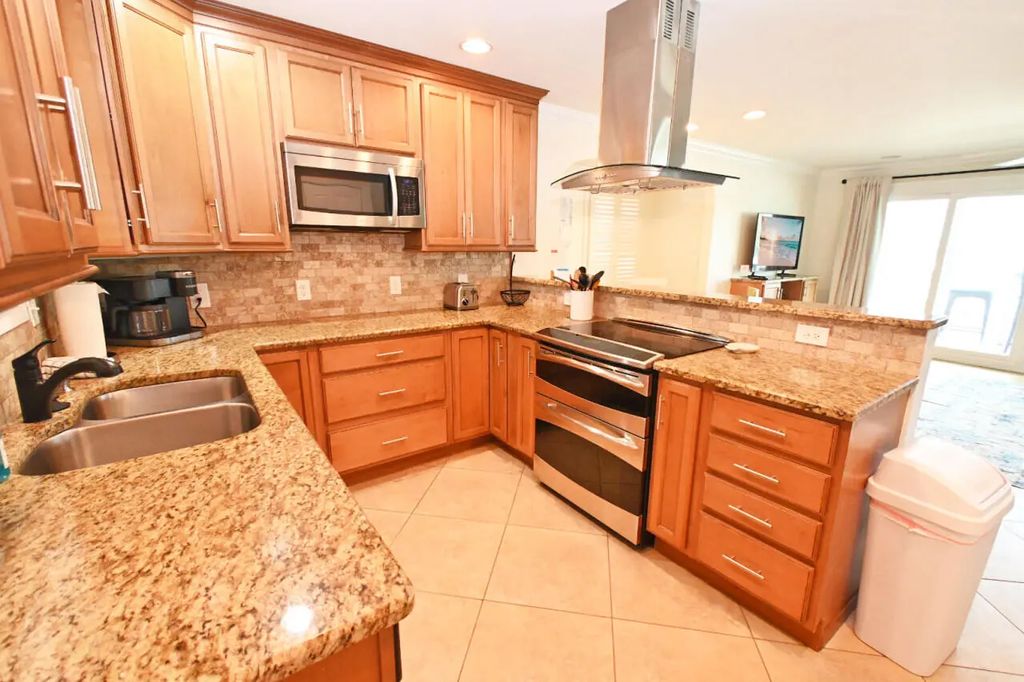 9 of 33 - 775 Gulf Shore Drive 2080, Destin, FL