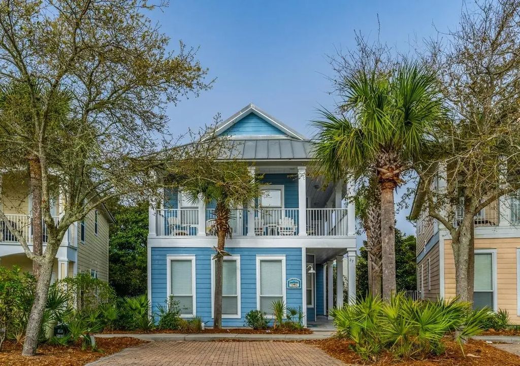 27 Cottage Row, Miramar Beach