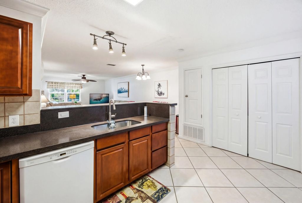 18 of 47 - 241 Ellis Road Unit 11, Miramar Beach, FL