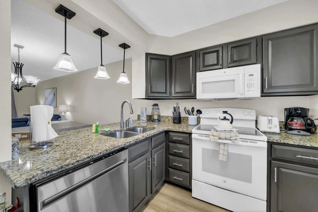 Photo of Listing #1012366