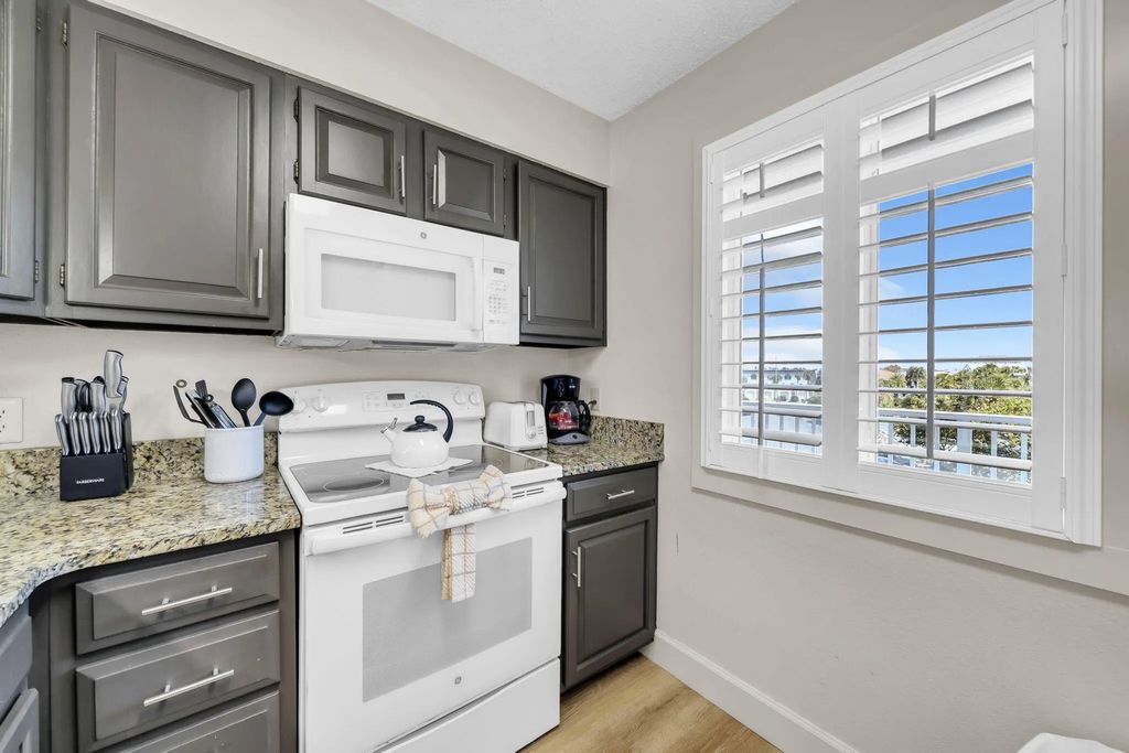 2 of 41 - 502 Gulf Shore Drive 311, Destin, FL