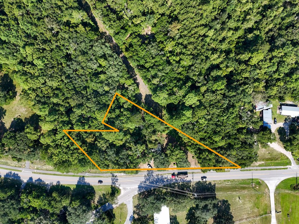 700 E County Highway 83a, Freeport