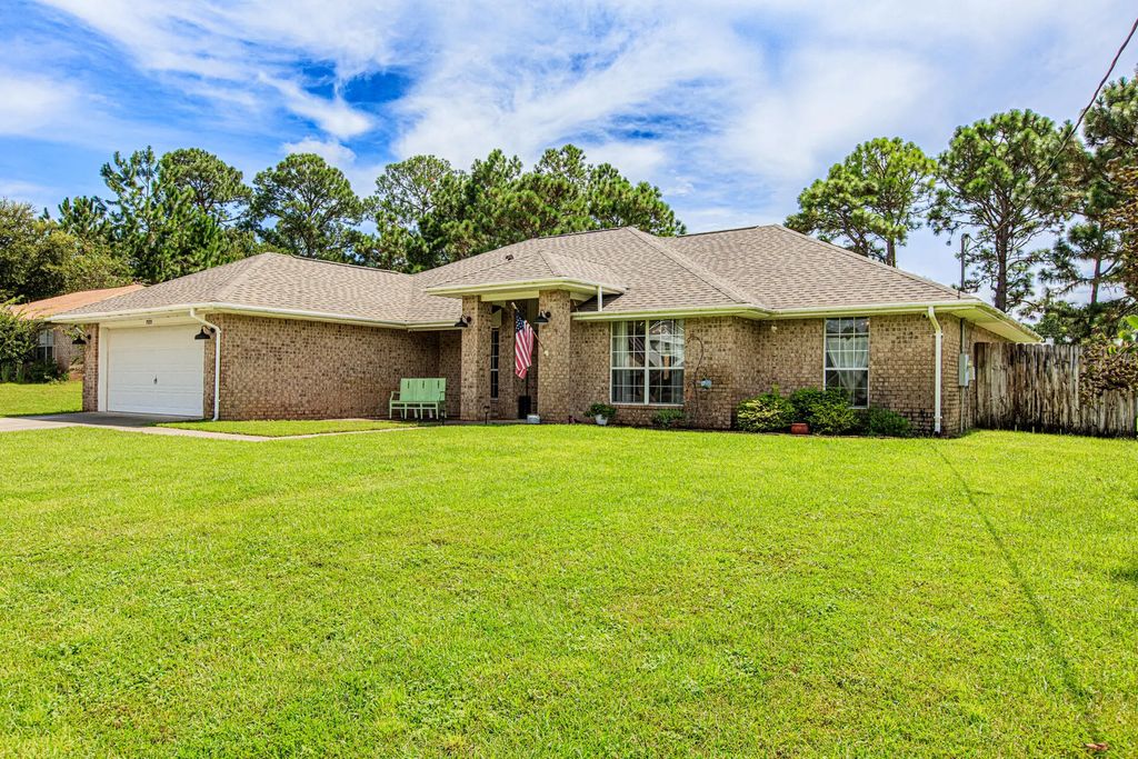 7535 Brewster Street, Navarre