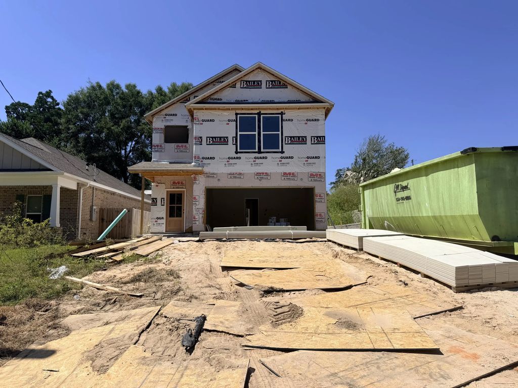 805 S Cedar Avenue, Niceville