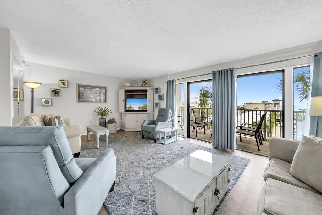 10 of 49 - 1030 Us-98 49, Destin, FL