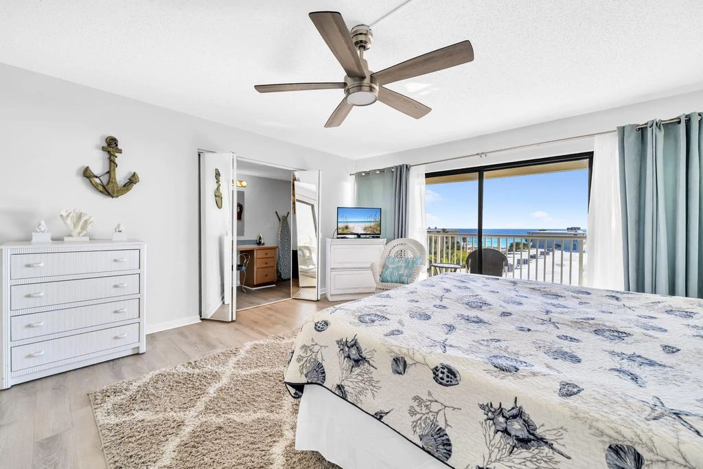 19 of 49 - 1030 Us-98 49, Destin, FL