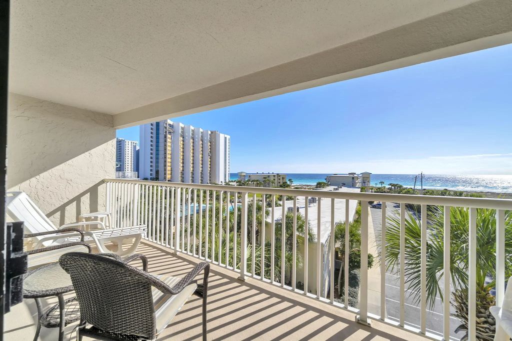 28 of 49 - 1030 Us-98 49, Destin, FL
