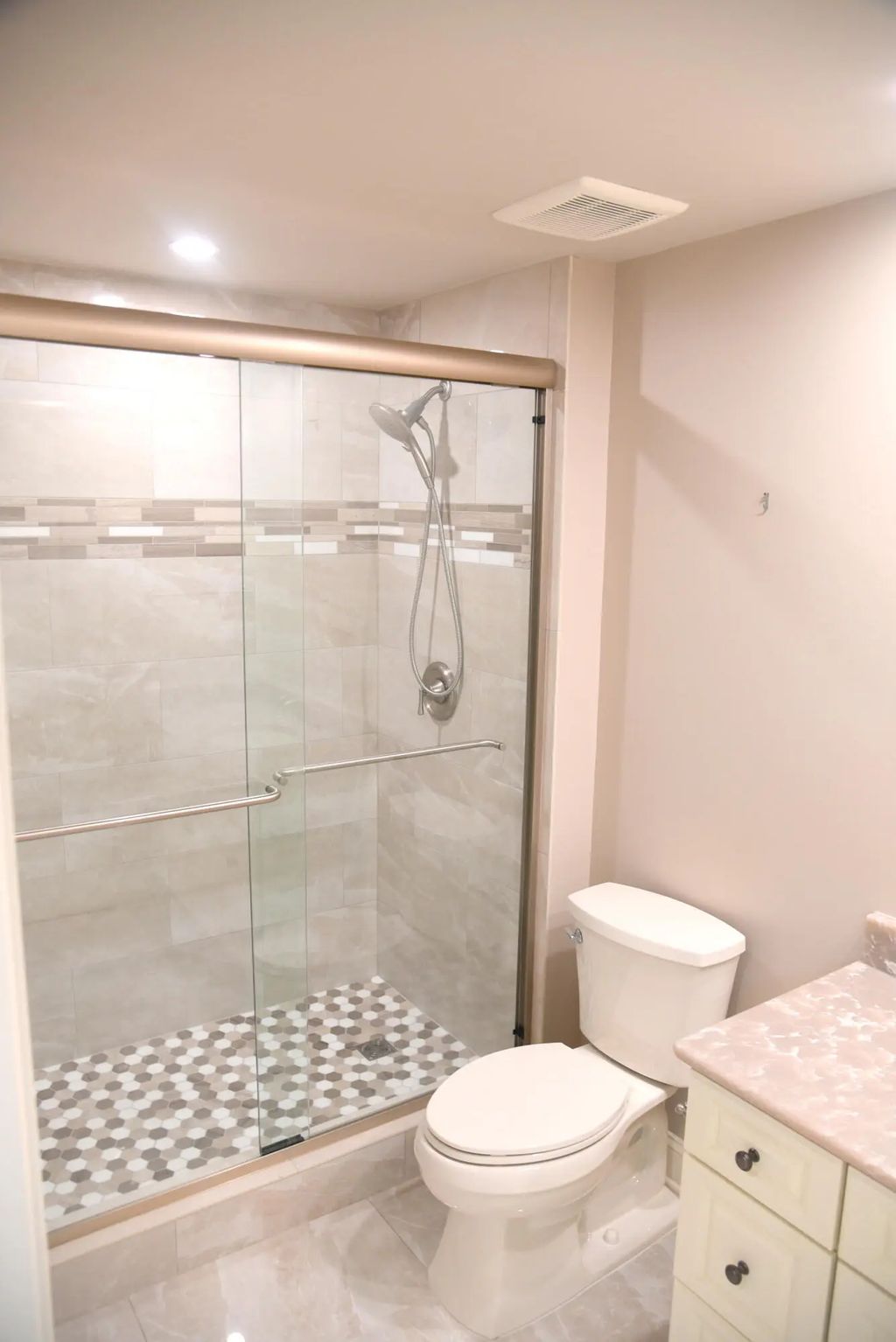 109 of 123 - 15400 Emerald Coast Parkway Unit 406, Destin, FL