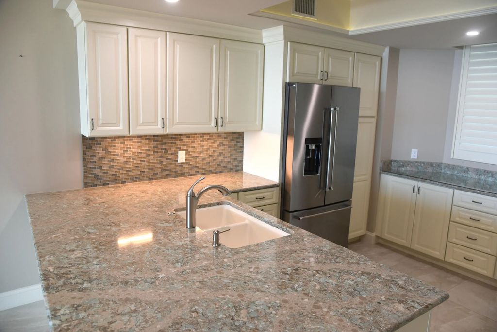 26 of 123 - 15400 Emerald Coast Parkway Unit 406, Destin, FL