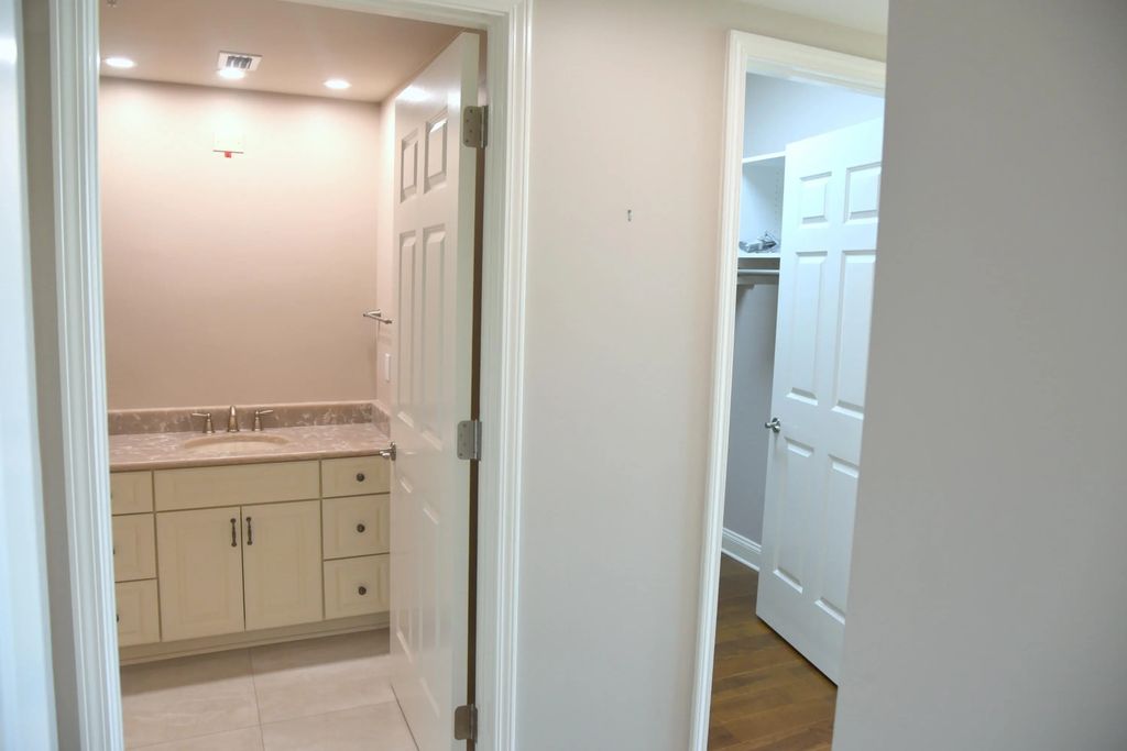 85 of 123 - 15400 Emerald Coast Parkway Unit 406, Destin, FL