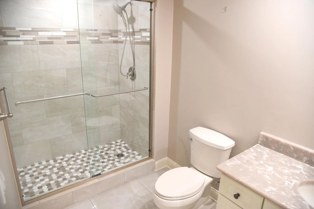 87 of 123 - 15400 Emerald Coast Parkway Unit 406, Destin, FL