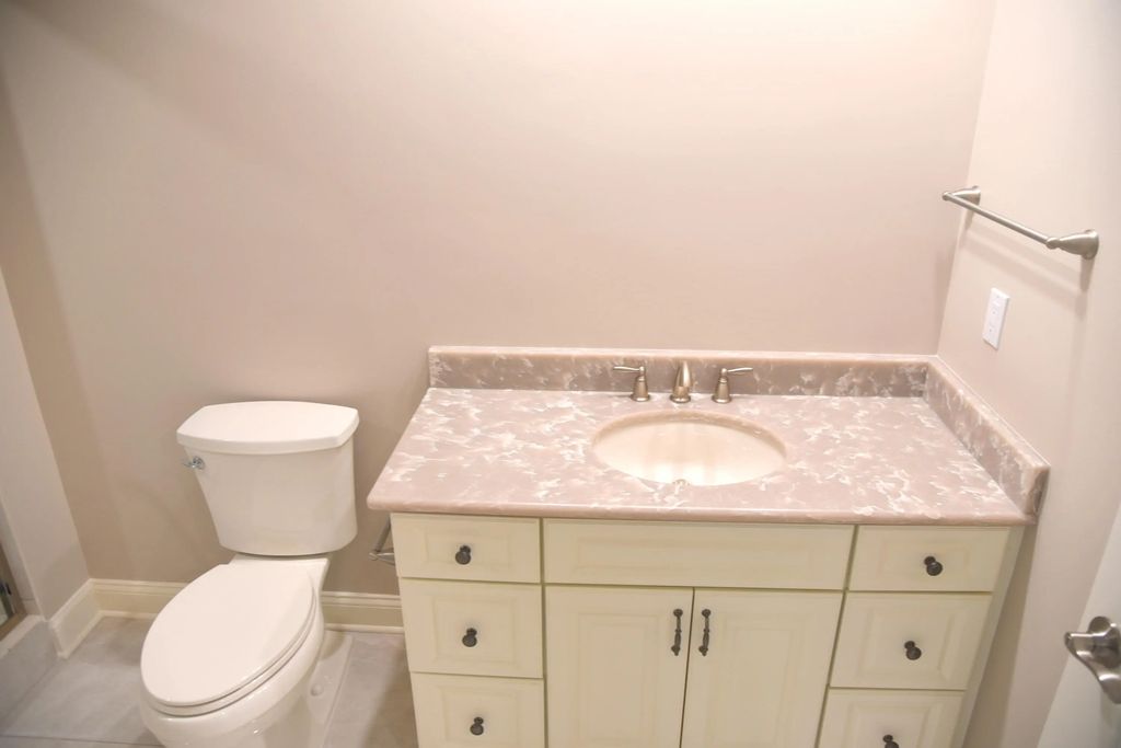 88 of 123 - 15400 Emerald Coast Parkway Unit 406, Destin, FL