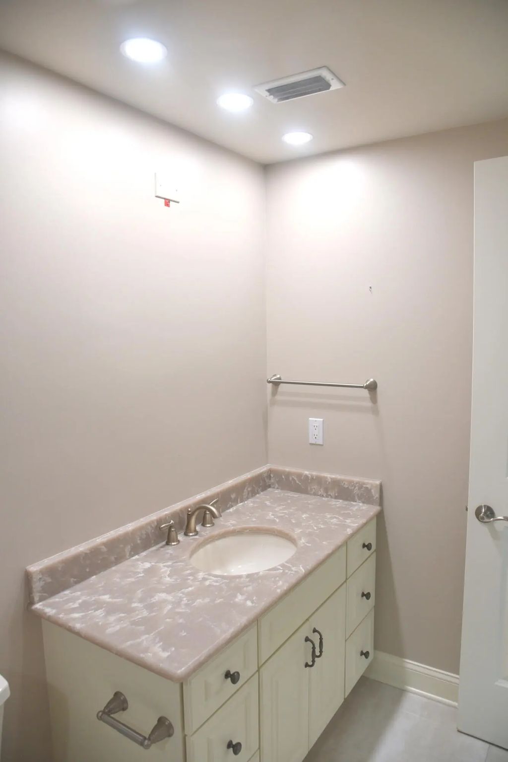 92 of 123 - 15400 Emerald Coast Parkway Unit 406, Destin, FL