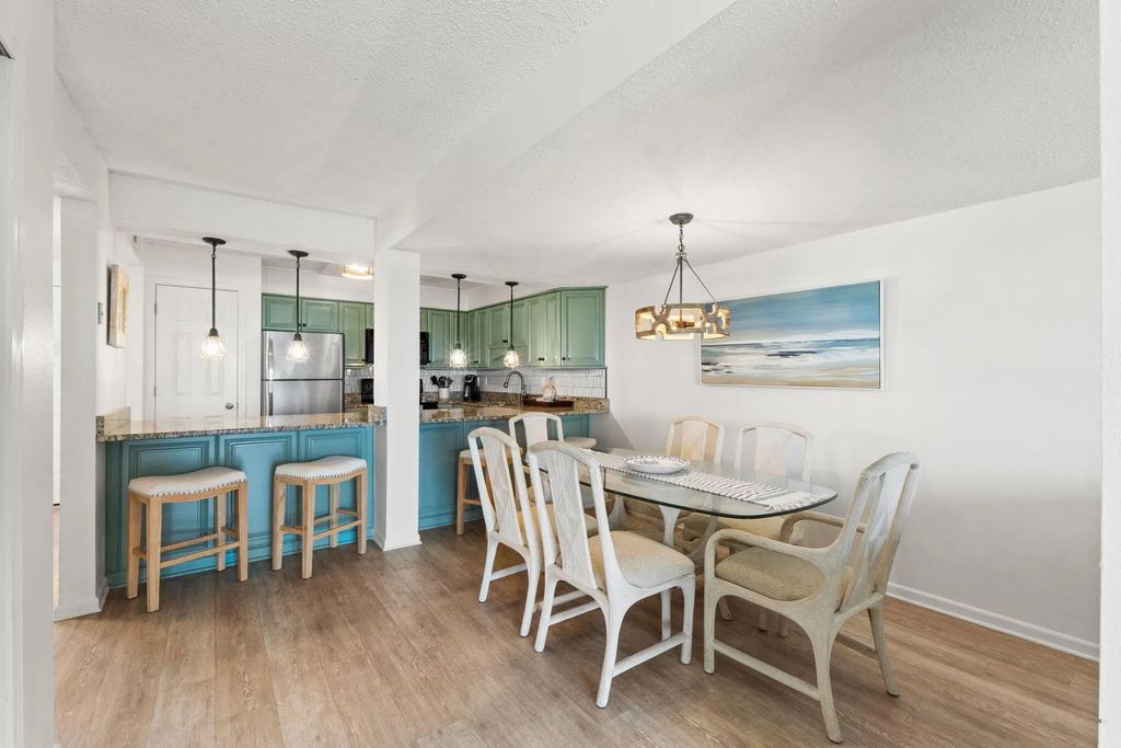 16 of 62 - 1030 U.s. 98 45, Destin, FL
