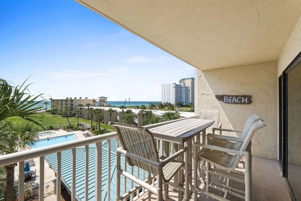 27 of 62 - 1030 U.s. 98 45, Destin, FL