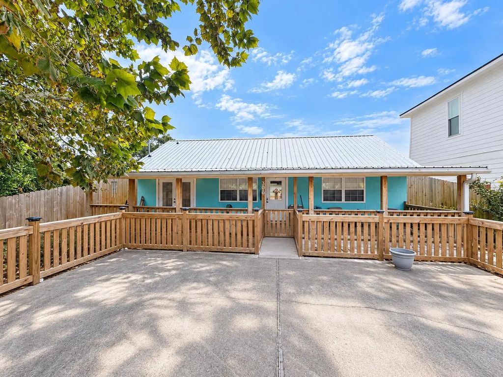 2 of 29 - 306 Malaga Place, Panama City Beach, FL