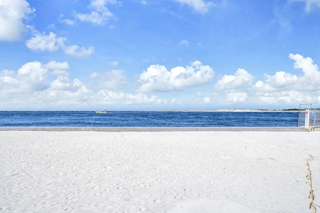 100 Gulf Shore Drive 107, Destin
