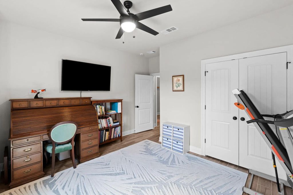 37 of 77 - 36 Cozy Cove, Freeport, FL