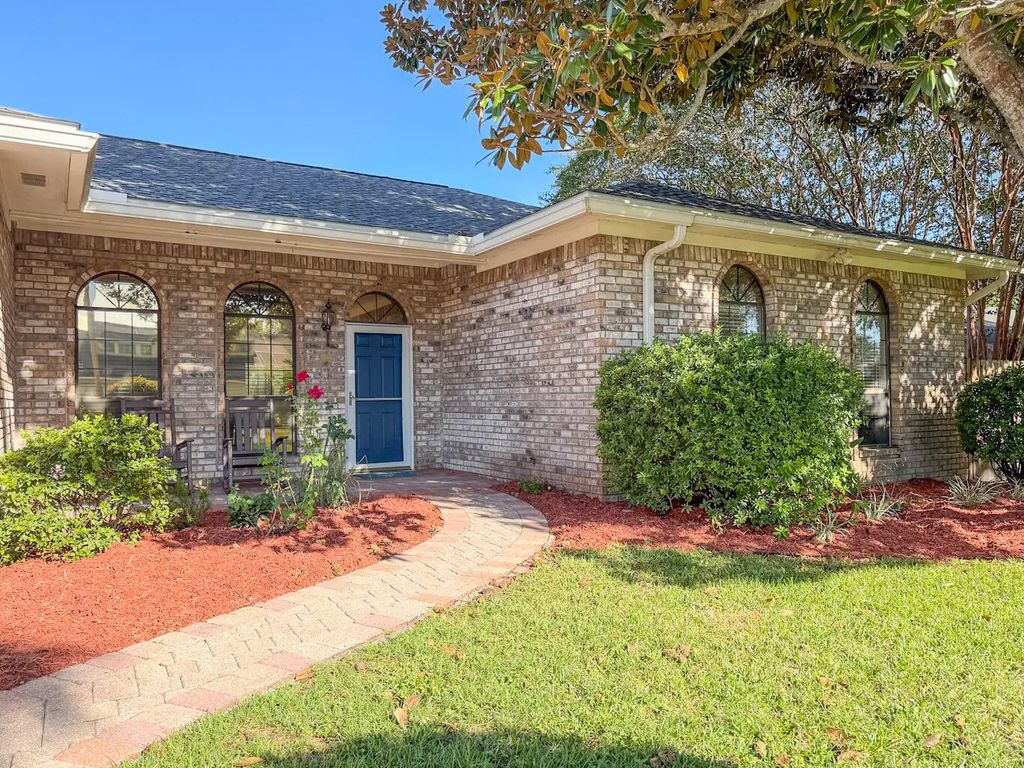 2 of 23 - 322 Cypress Street, Destin, FL
