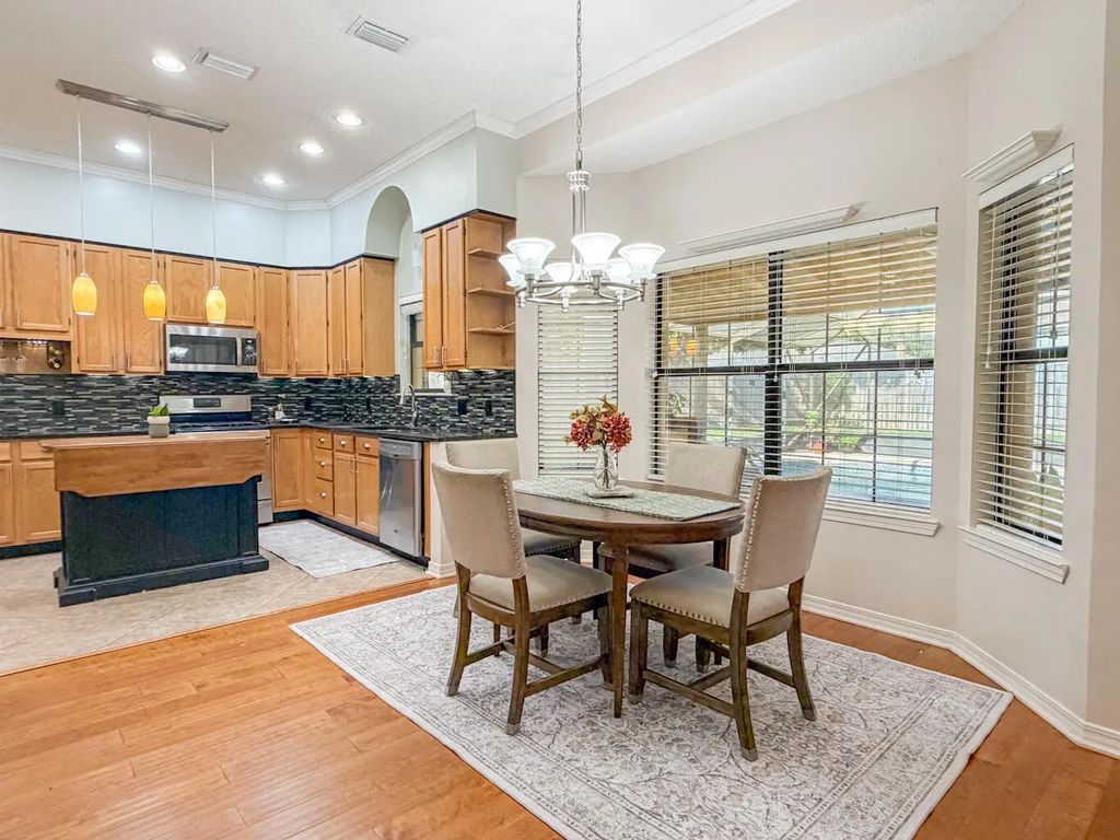 5 of 23 - 322 Cypress Street, Destin, FL