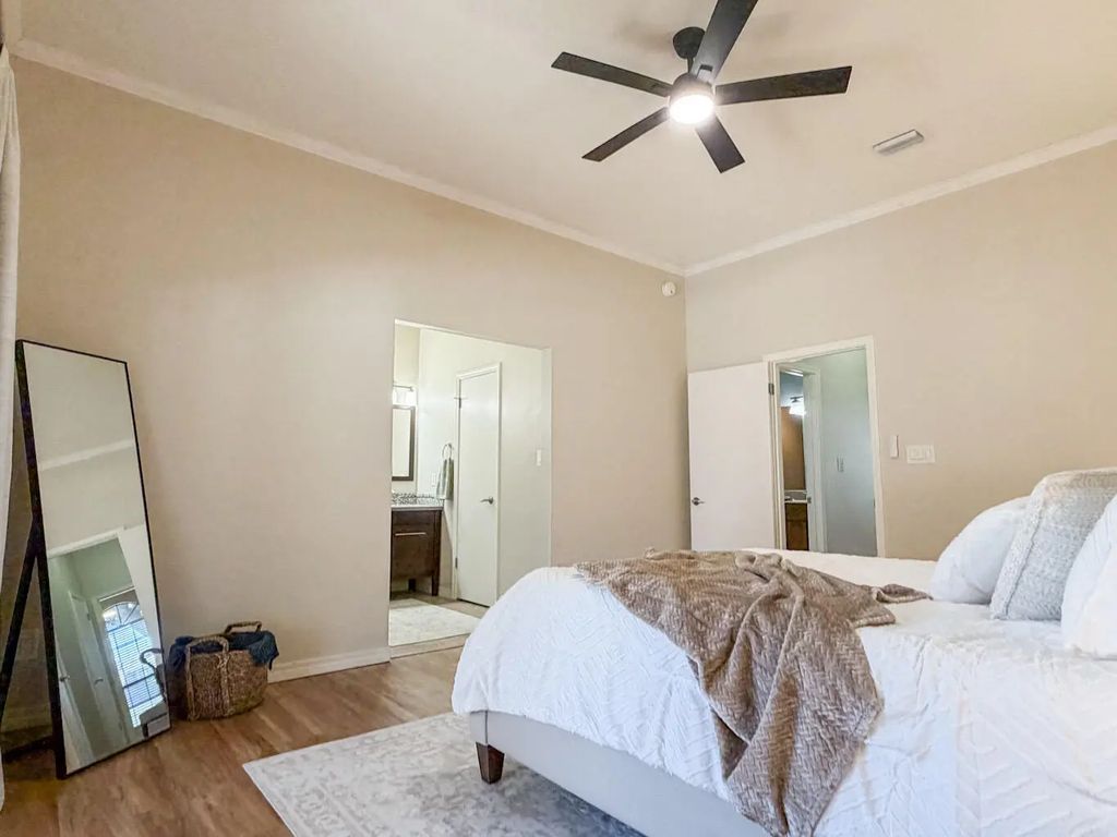 7 of 23 - 322 Cypress Street, Destin, FL