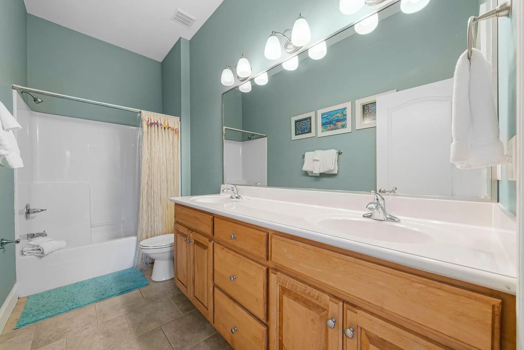 18 of 41 - 415 La Valencia Circle, Panama City Beach, FL