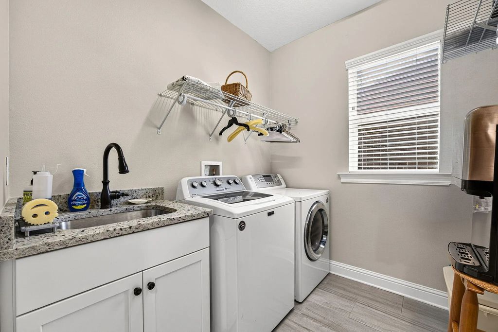 29 of 50 - 389 Meadow Lake Drive, Freeport, FL