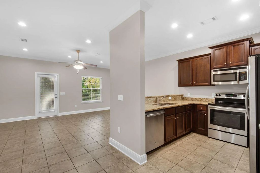 8 of 33 - 17 W Shady Oaks Lane C, Santa Rosa Beach, FL