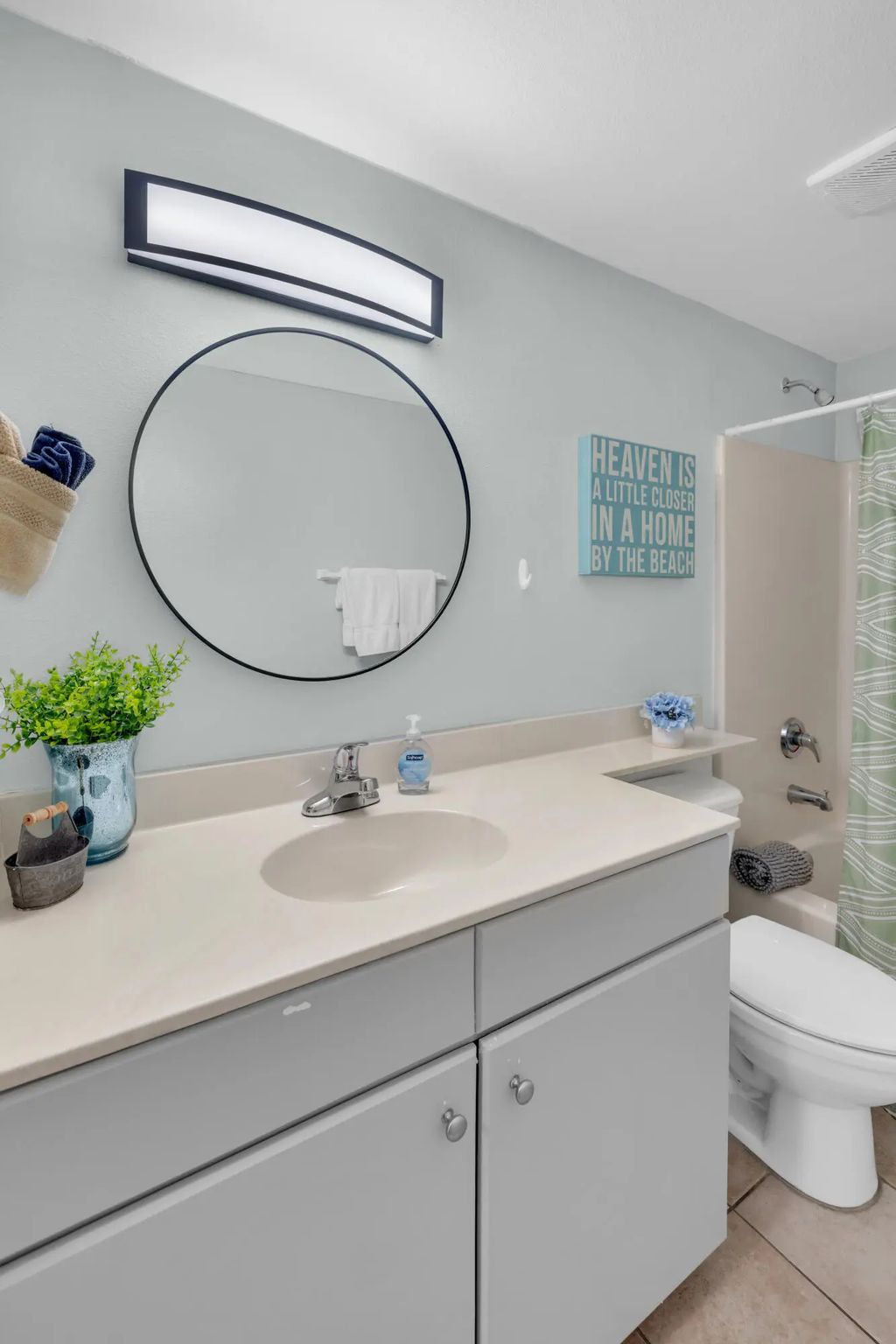 17 of 70 - 9900 S Thomas Drive 1805, Panama City Beach, FL